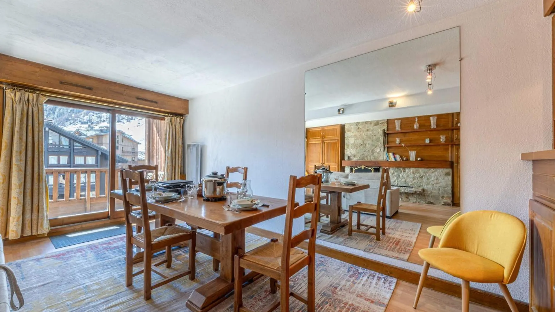 Appartement De Standing Au Centre De Val-D'Isere, Balcon Sud Et Proche Pistes - Fr-1-694-46 0*, Val-d'Isere France