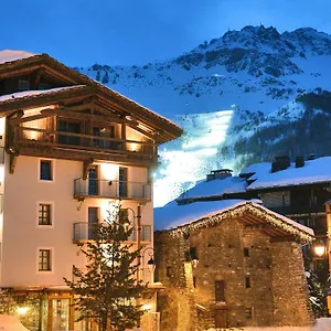 Hotel Maison De Famille Les 5 Freres, Val-dʼIsère